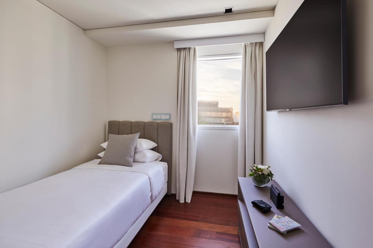Hyatt Regency Madrid Residences Exterior photo